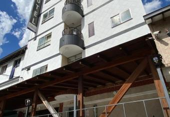 Hotel Gran Imperio allows 18 year olds to book a room