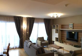 R  sidence RoyAlp - Appartement 22A allows 18 year olds to book a room