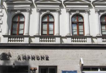 Hotel Amphone allows 18 year olds to book a room