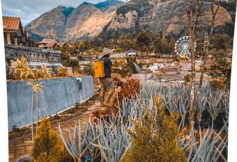 Gubuk Ndeso Homestay has Balcony rooms