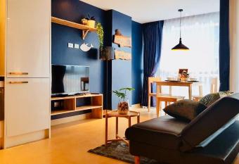 Centara Avenue Residence by Patsamon allows 18 year olds to book a room