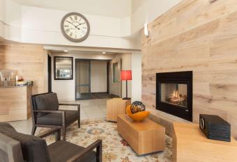 Country Inn & Suites by Radisson, Eagan, MN allows 18 year olds to book a room