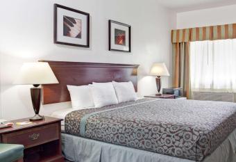 Days Inn by Wyndham Federal Way allows 18 year olds to book a room