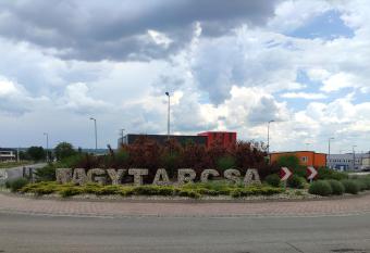 Szilas Park Motel has Balcony rooms