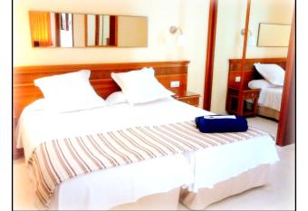 Hotel Ciutat Jardi has Balcony rooms