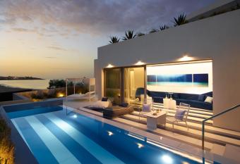 I Resort Beach Hotel & Spa allows 18 year olds to book a room