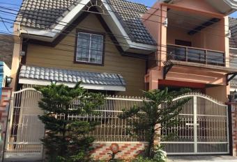 Lemon Transient House has Balcony rooms