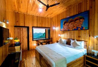 The Pahadi Organic allows 18 year olds to book a room