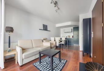 Apartamenty Sun & Snow Bursztynowy allows 18 year olds to book a room