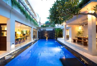 Sunset Paradise Jimbaran 3003 has Smoking rooms