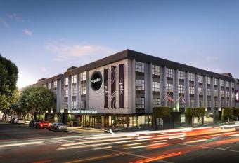 Marriott Vacation Club, San Francisco allows 18 year olds to book a room