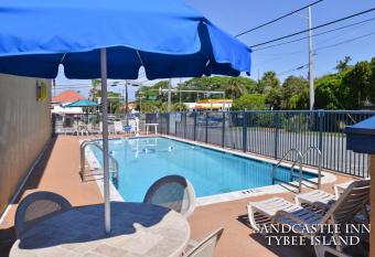 Sandcastle Inn has Smoking rooms