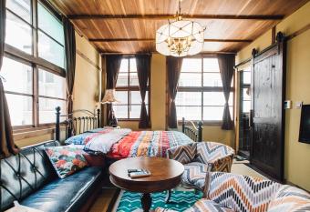 Machiya Hinoki allows 18 year olds to book a room