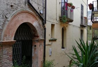 B&B Old Garden has Balcony rooms