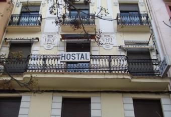 Hostal Central Zaragoza has Balcony rooms
