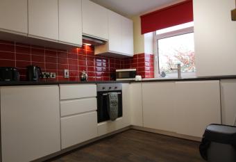 Townlets Serviced Accommodation Salisbury has Balcony rooms