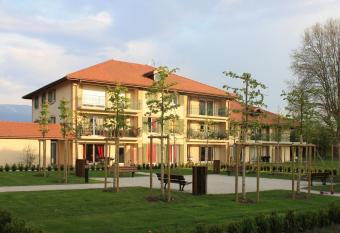 La Pommeray Geneva has Balcony rooms