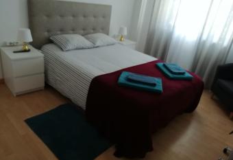 Casa Europa Montijo allows 18 year olds to book a room