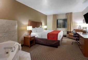 Comfort Inn Hobart-Merrillville I-65 allows 18 year olds to book a room