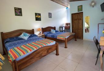 Hotel Sunshine Caribe allows 18 year olds to book a room