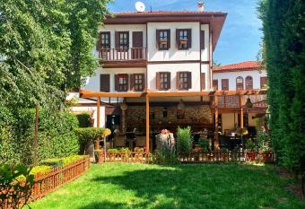 Huma Hatun Konaklar   Hotel has Balcony rooms