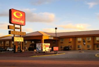 Econo Lodge Gallup has Balcony rooms