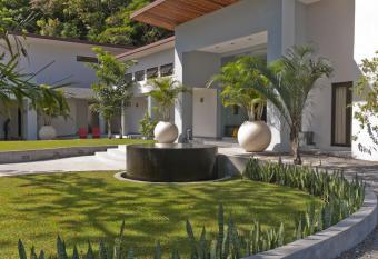 The Haven - Hotel & Spa, Health and Wellness Accommodation - Adults Only allows 18 year olds to book a room