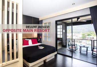 Pavilion Samui Villas and Resort - SHA Extra Plus has Balcony rooms