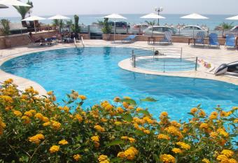 Haris Hotel Apartments and Suites has Balcony rooms