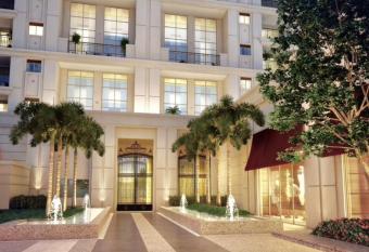 Studio has Balcony rooms