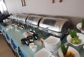 Two Bedrooms Apartment with Sea View has rooms with a private hot tub