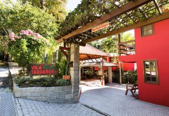 Pousada Vila Taquaras allows 18 year olds to book a room