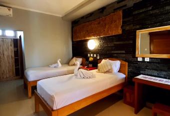 The point surfcamp Bali has Balcony rooms