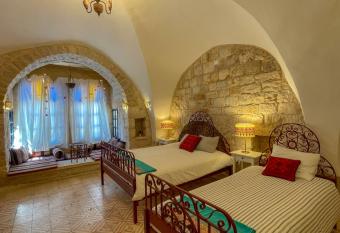 Dar al Majus has Balcony rooms