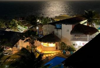 Pousada Vale do Luar allows 18 year olds to book a room