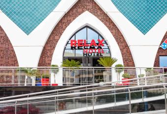 Relax Hotel Casa Voyageurs allows 18 year olds to book a room