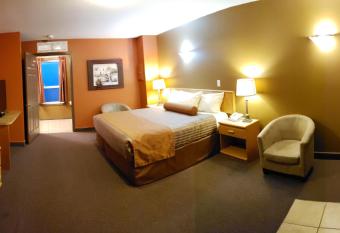 Avalon Inn has Balcony rooms