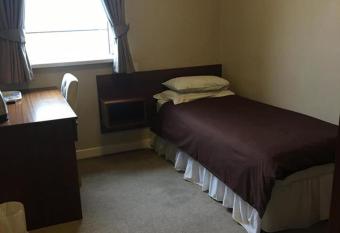 The Fitzwilliam Hotel allows 18 year olds to book a room