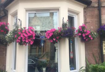 Ivanhoe Guest House allows 18 year olds to book a room