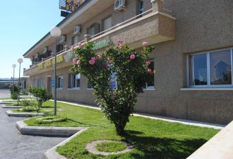 Hotel Vista Nevada has Balcony rooms