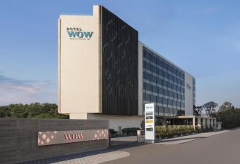 WOW Hotel - A luxury boutique hotel allows 18 year olds to book a room