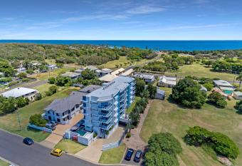 Koola Beach Apartments Bargara allows 18 year olds to book a room