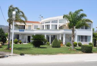 Miloi Rooms and Apartments has Balcony rooms