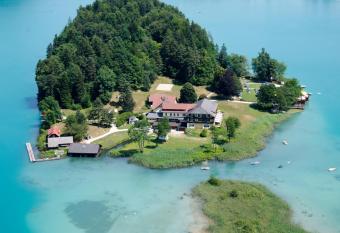 Inselhotel Faakersee has Balcony rooms