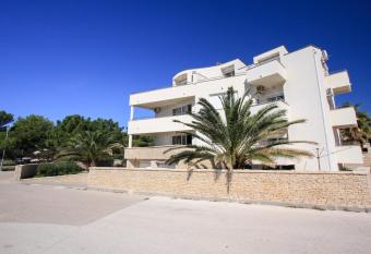 Apartments Franko has Balcony rooms