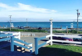 Oceanside Condos has Balcony rooms