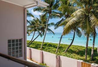 Shanaz Beachside Retreat has Balcony rooms