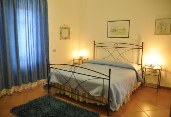 Hotel California allows 18 year olds to book a room