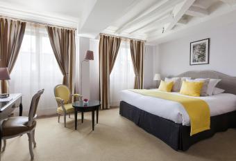 Ch  teau Belmont Tours by The Crest Collection has Balcony rooms