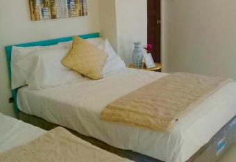 The Guest House Laoag has Balcony rooms